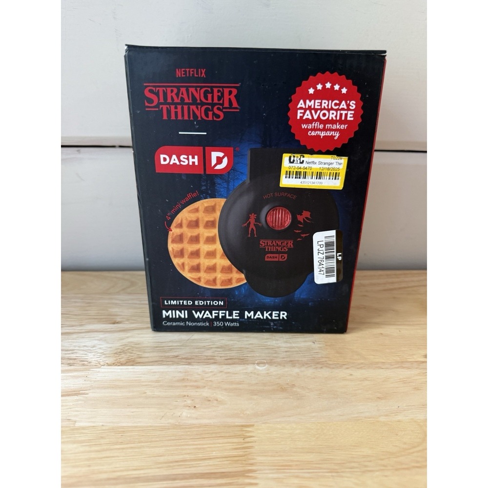 Netflix Stranger Things Dash Limited Edition MINI WAFFLE MAKER Ceramic Nonstick
